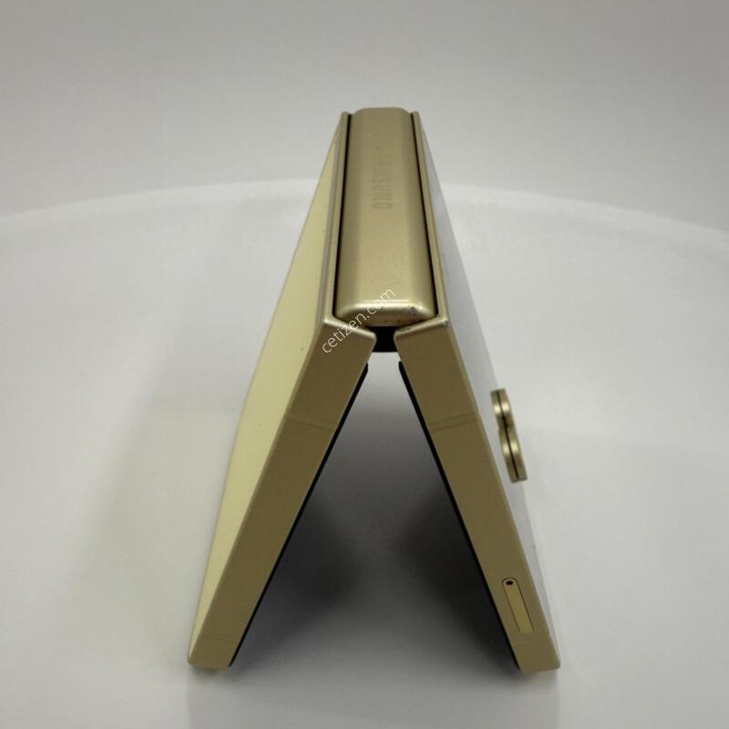 ������Z�ø�6 ���ο� LGU+ �Ǹ��մϴ�.