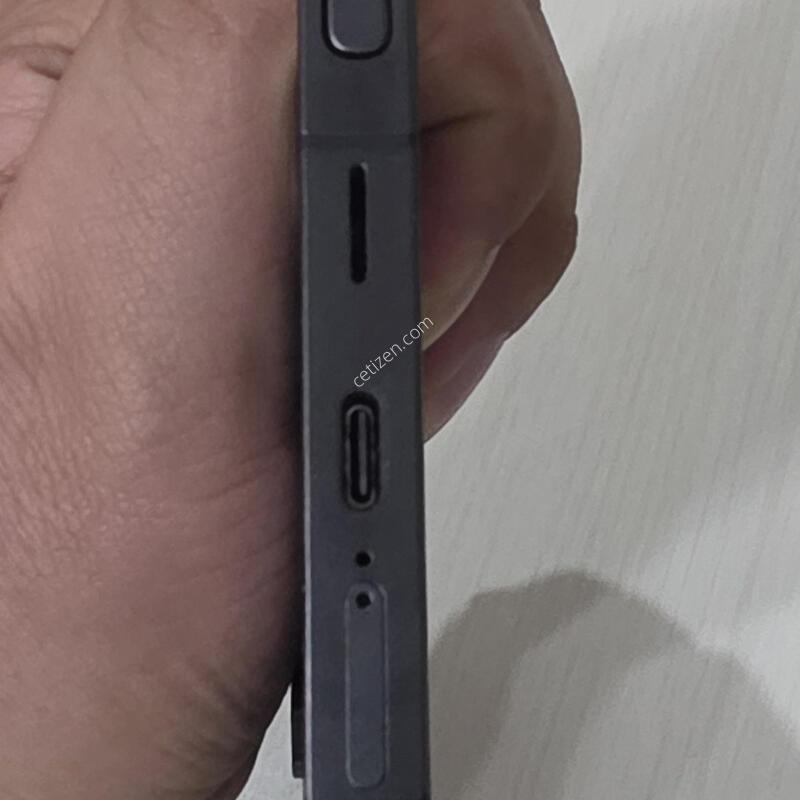 ������ S24 ��Ʈ�� ƼŸ�� ���� 1TB (�ڱ���)