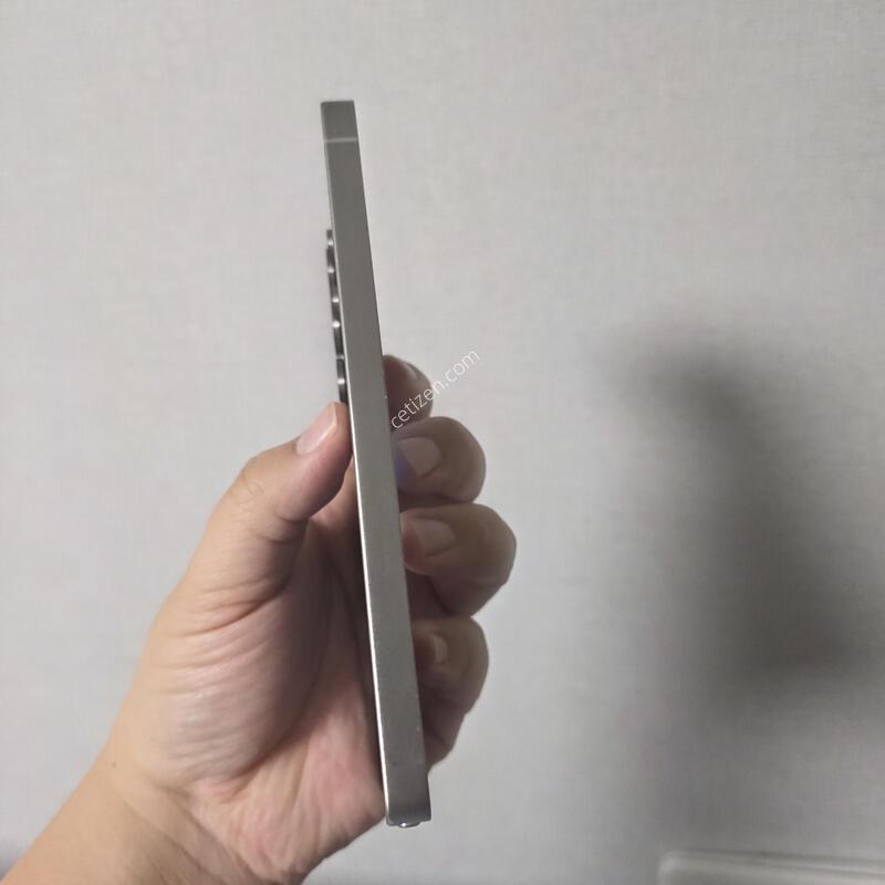 ������ S25��Ʈ�� ƼŸ�� ���� 256�Ⱑ A�� �Ⱦƿ�~