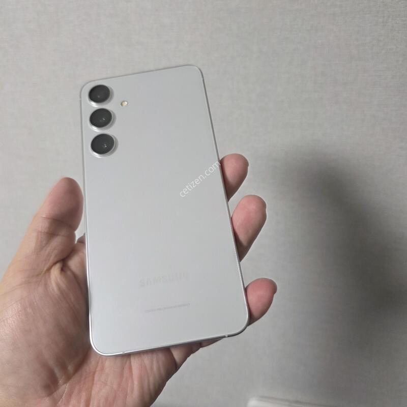 ������ S24�÷��� ���� �׷��� 256�Ⱑ SS�� �Ⱦƿ�~