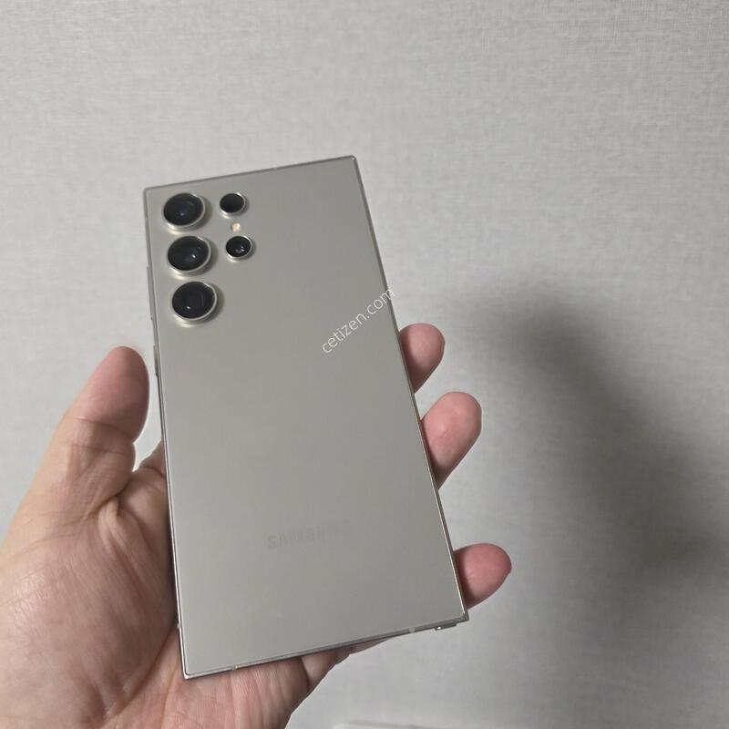 ������ S24��Ʈ�� ƼŸ�� �׷��� 256�Ⱑ SS�� �Ⱦƿ�~