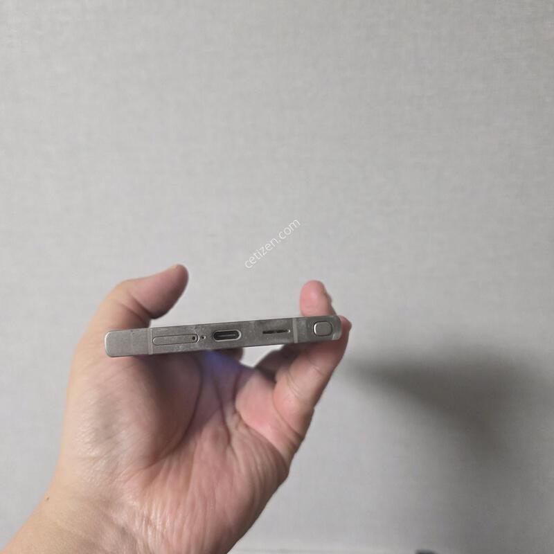 ������ S24��Ʈ�� ƼŸ�� ���̿÷� 512�Ⱑ A�� �Ⱦƿ�~