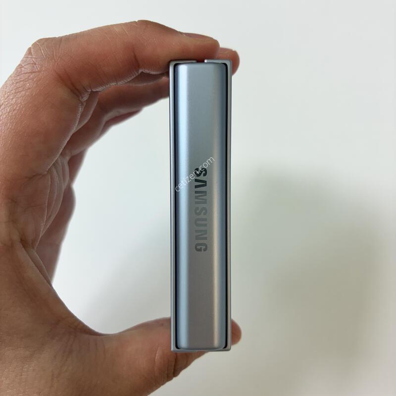 ������ �ø�6 ������� 512G ������ �Ǹ��մϴ�.