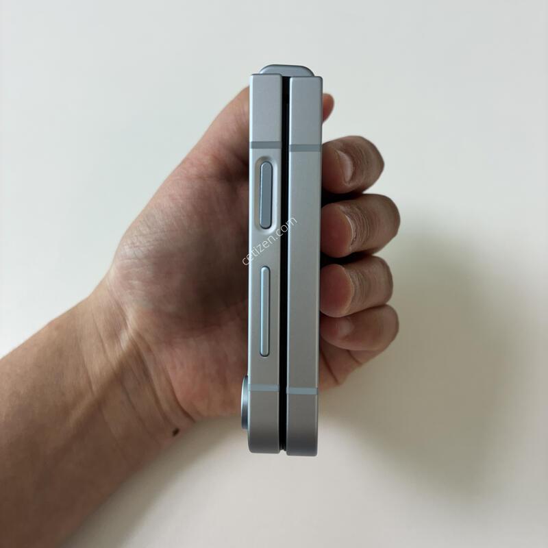 ������ �ø�6 ������� 512G ������ �Ǹ��մϴ�.