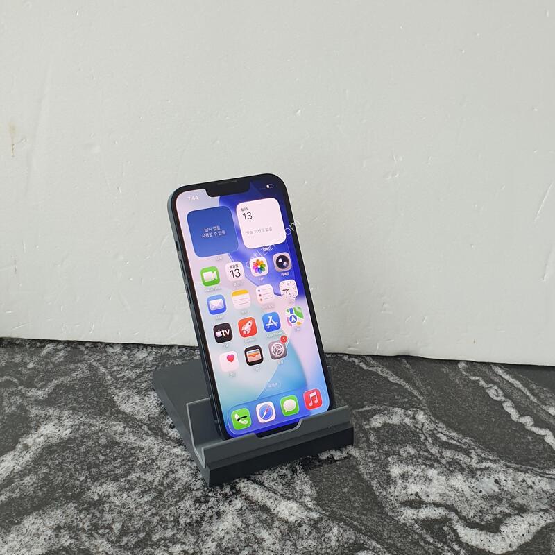 ������13 (A2633) ���̺� 256�Ⱑ