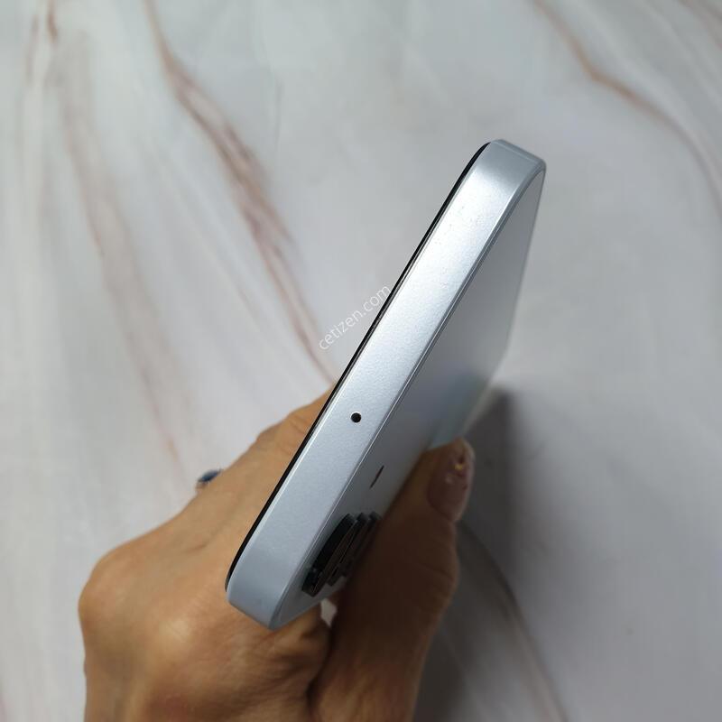 LG ������ ����3 ȭ��Ʈ 128G S�� �Ǹ��մϴ�