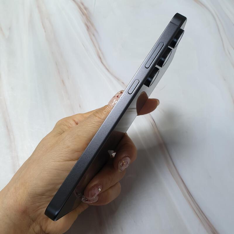 LG ������ S24FE ���� 256G S�� �Ǹ��մϴ�