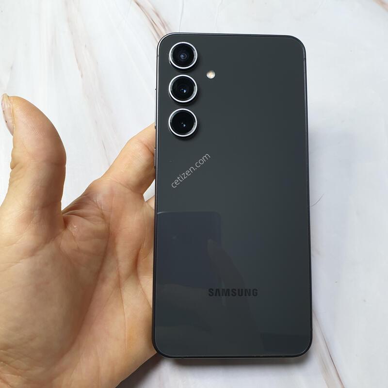 LG ������ S24FE ���� 256G S�� �Ǹ��մϴ�