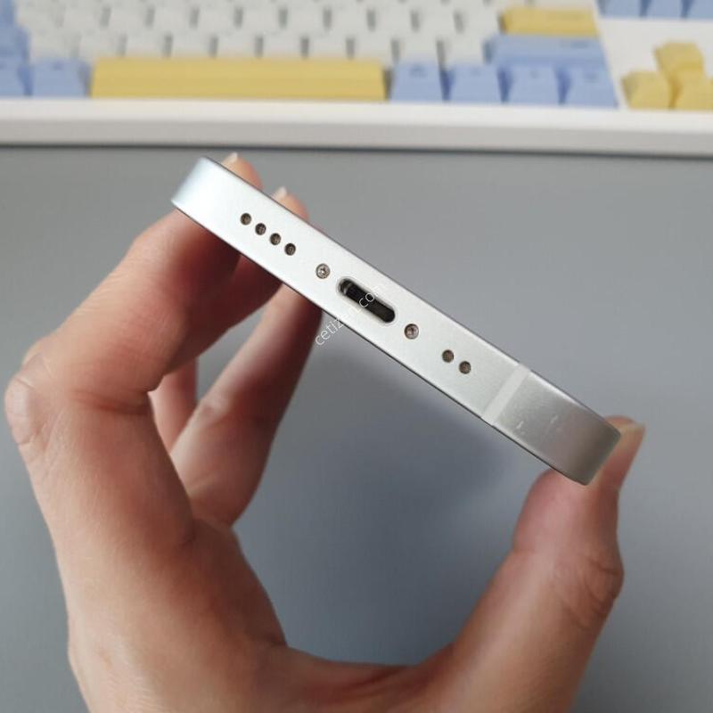 ������13 �̴� / 128GB / ȭ��Ʈ / ���͸����� 75%