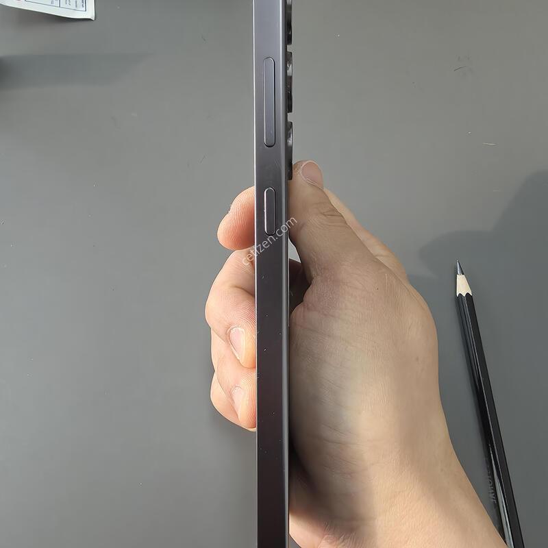 (4103)������s24�÷��� 256 �Ǹ��մϴ�