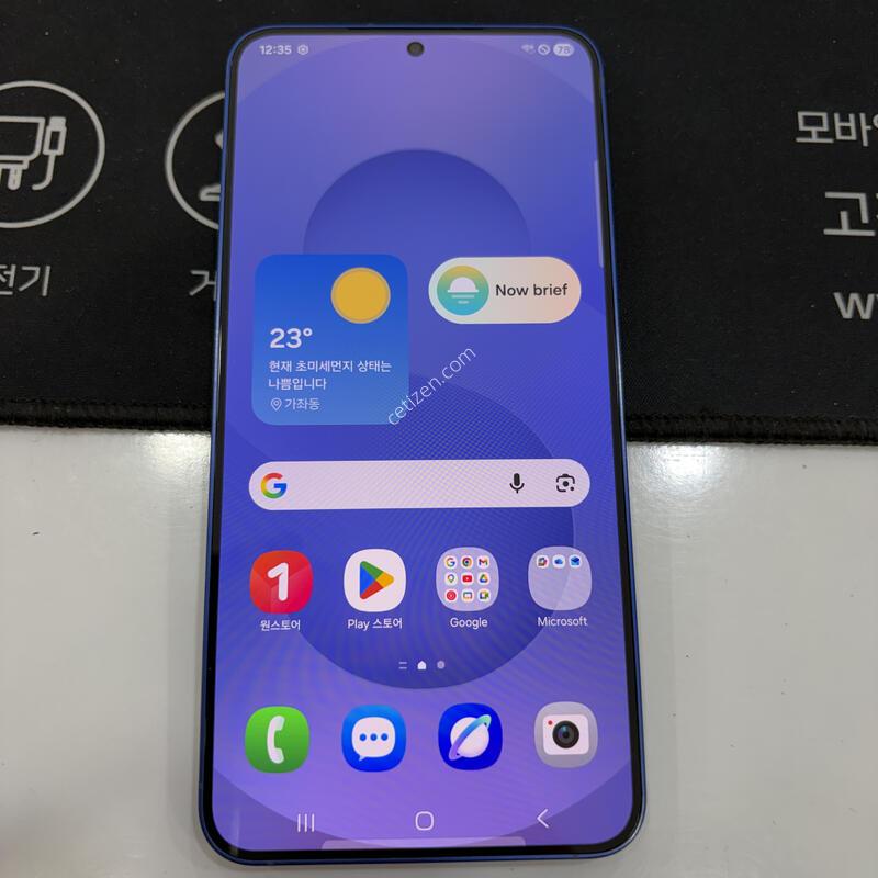 ������ S25 �÷��� S936 ���� 256�Ⱑ ���� ���� ��� ���ϰ� �ѱ�ϴ�.