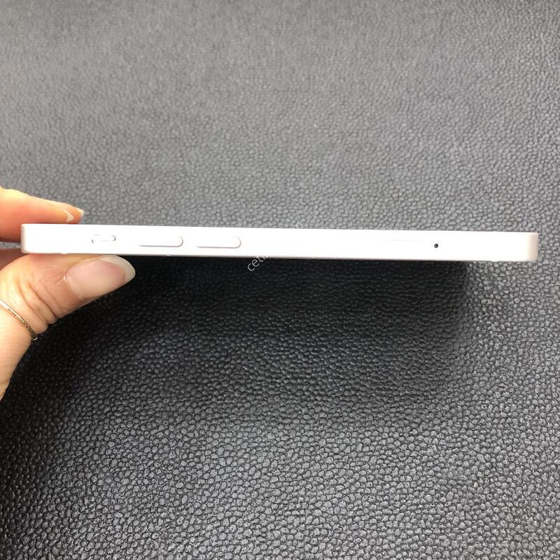 ������12�̴� ȭ��Ʈ 128G,����� ���ƿ�,���� ���⽺,���͸�����84%