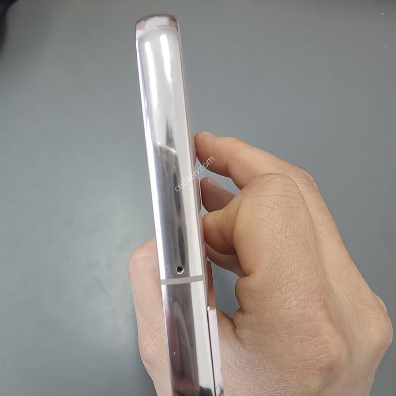 (2002)������s22�÷��� 256 �Ǹ��մϴ�