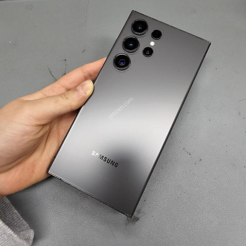 �Ｚ ������ S24��Ʈ�� 256GB ƼŸ������ �ڱ��� ������ ������ ������ �߰��� ~!