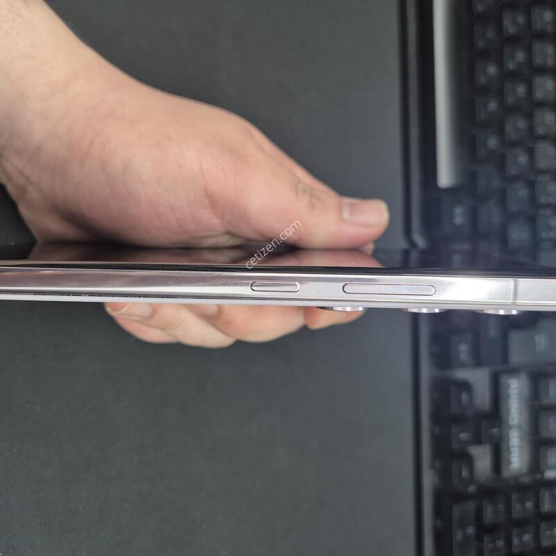 ������S23 ��Ʈ�� 256G �󺥴�