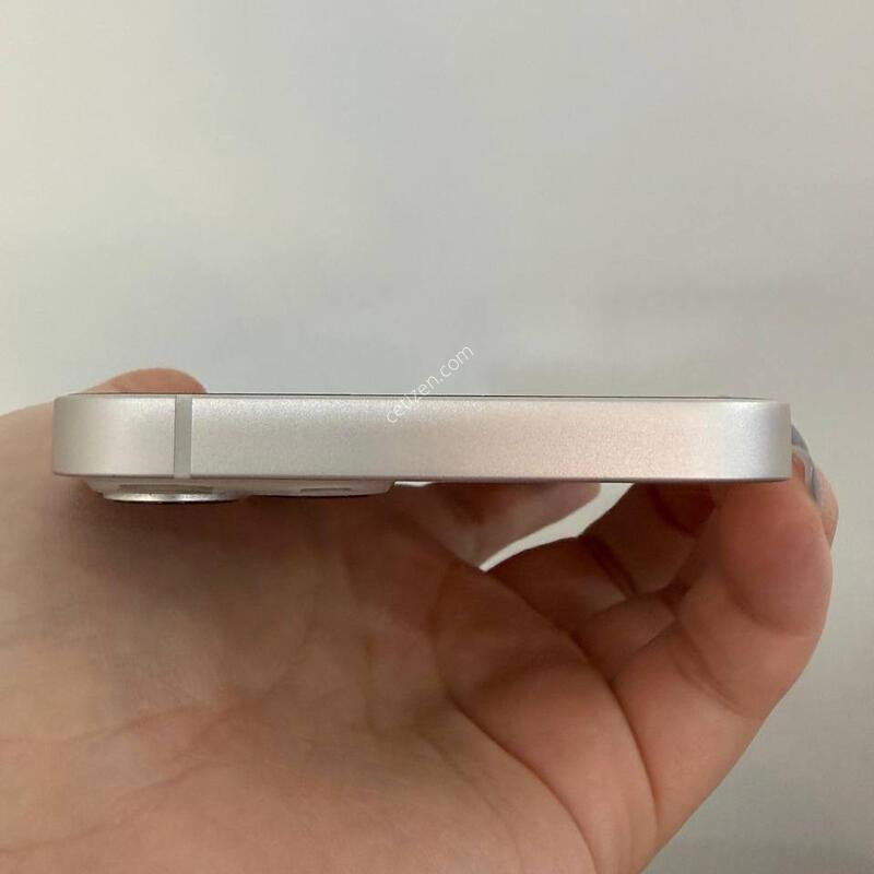 A��/Ǯ�ڽ�)������13 ��Ÿ����Ʈ 128GB/93% Y1730