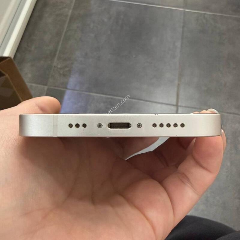 A��/Ǯ�ڽ�)������13 ��Ÿ����Ʈ 128GB/93% Y1730