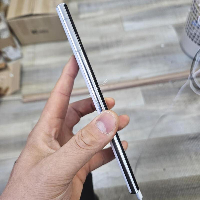 �ǻ��� ������S22��Ʈ�� ũ�� �Ǹ� �߰���