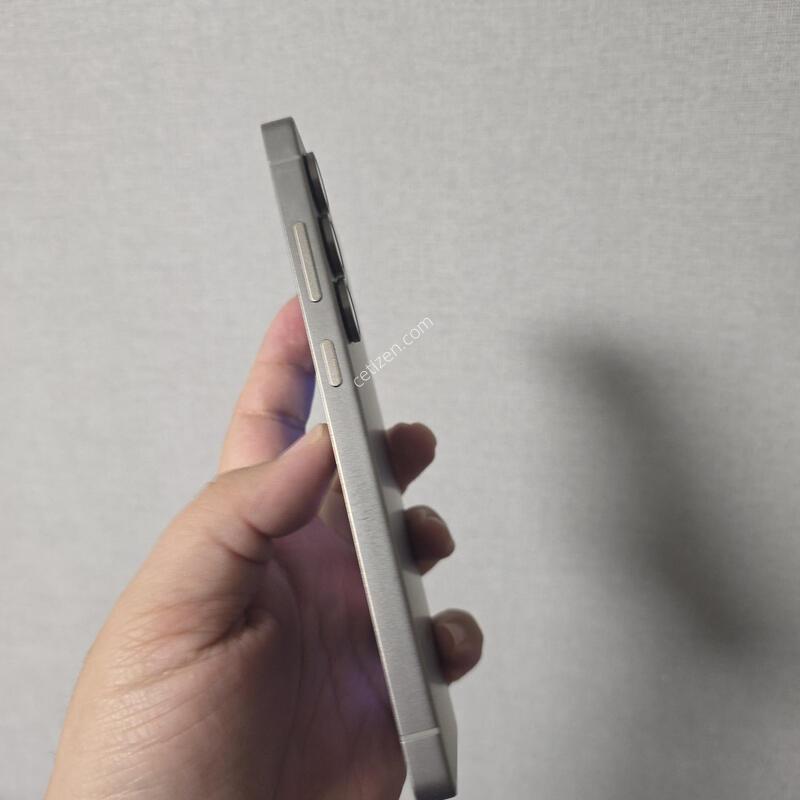 ������ S25��Ʈ�� ƼŸ�� ���� 256�Ⱑ A�� �Ⱦƿ�~