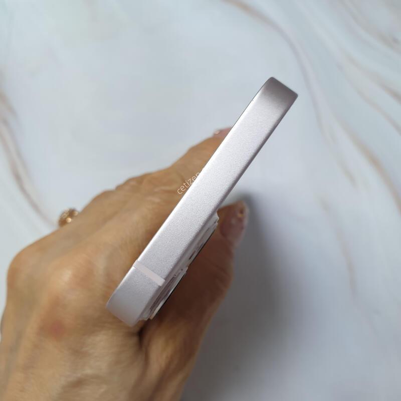 ������13�̴� ��ũ 128G A�� �Ǹ��մϴ�