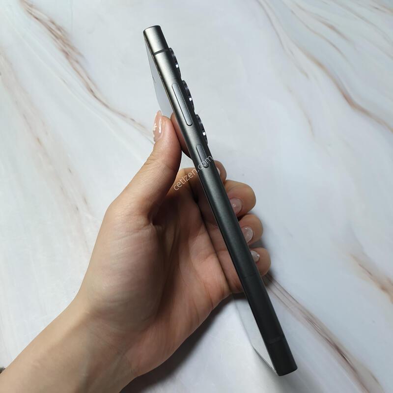 KT ������ S24��Ʈ�� ƼŸ������ 256G A�� �Ǹ��մϴ�