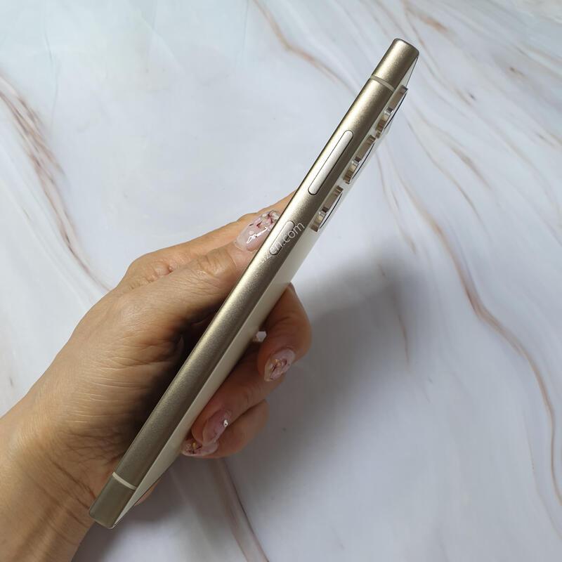 LG ������ S24��Ʈ�� ƼŸ�����ο� 256G S�� �Ǹ��մϴ�