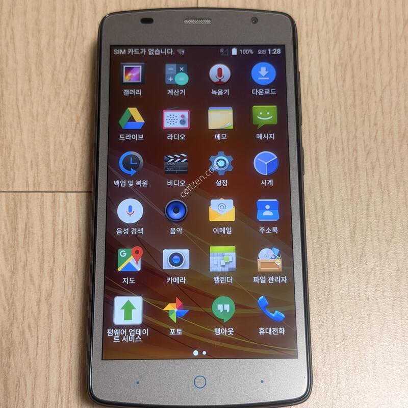 ������ S�� ZTE �����ǽ� BLADE L5 PLUS �׷��� 8G