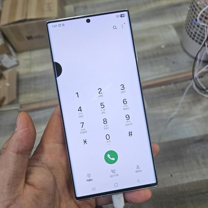 �ǻ��� ������S22��Ʈ�� ũ�� �Ǹ� �߰���