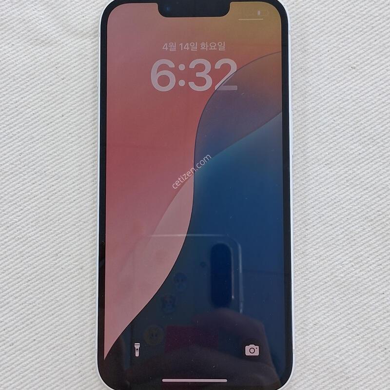 ������14 128GB ȭ��Ʈ