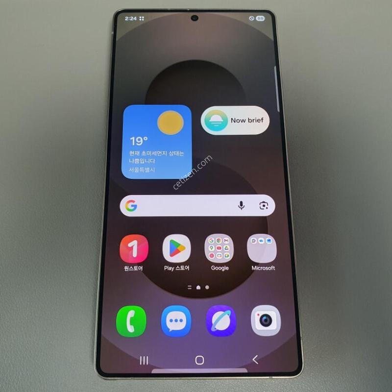 ������ S25 ��Ʈ�� / 256GB / ƼŸ�� �׷���