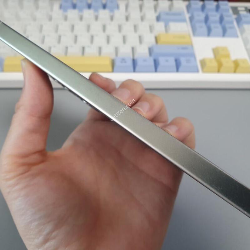 ������ S25 ��Ʈ�� / 256GB / ƼŸ�� �׷���