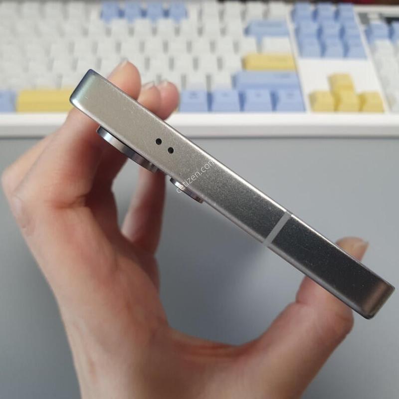 ������ S25 ��Ʈ�� / 256GB / ƼŸ�� �׷���