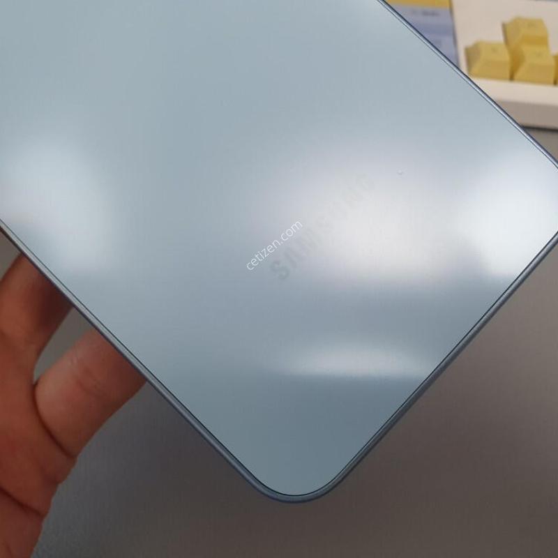 ������ A17 / 128GB / ����