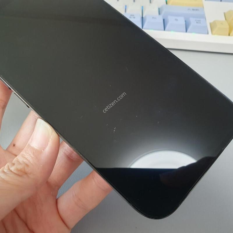 ������14 ���� / 256GB / ���� / ���͸����� 74%