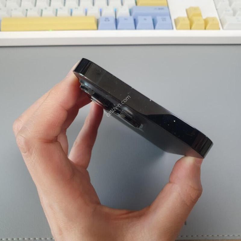 ������14 ���� / 256GB / ���� / ���͸����� 74%