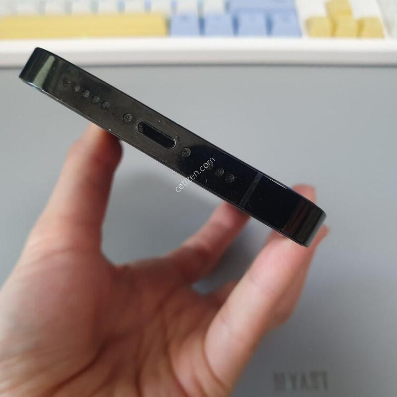 ������14 ���� / 256GB / ���� / ���͸����� 74%