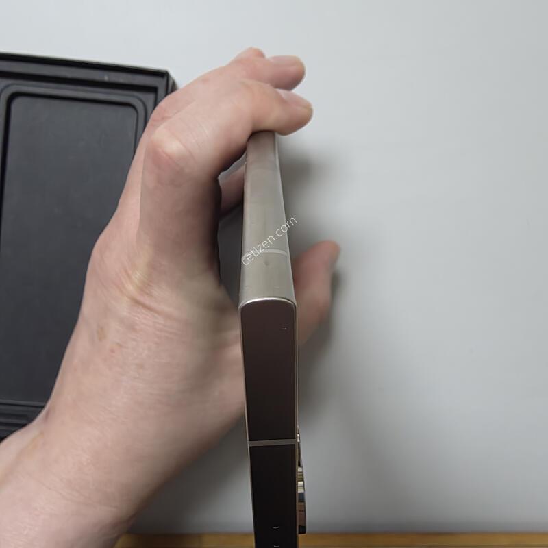 Galaxy S24 Ultra 512GB �Ǹ��մϴ�