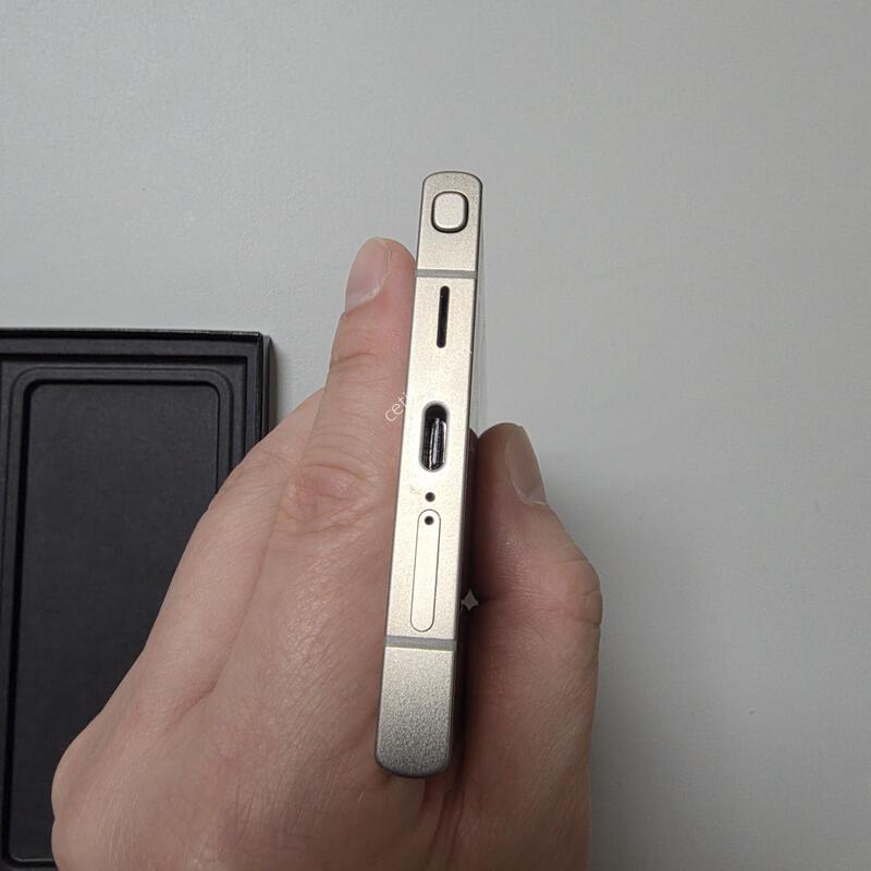 Galaxy S24 Ultra 512GB �Ǹ��մϴ�