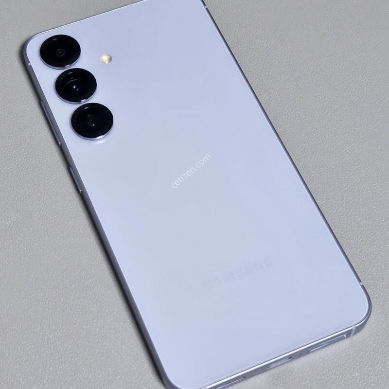 ������ S25 �÷��� ���̽����� ƯS��