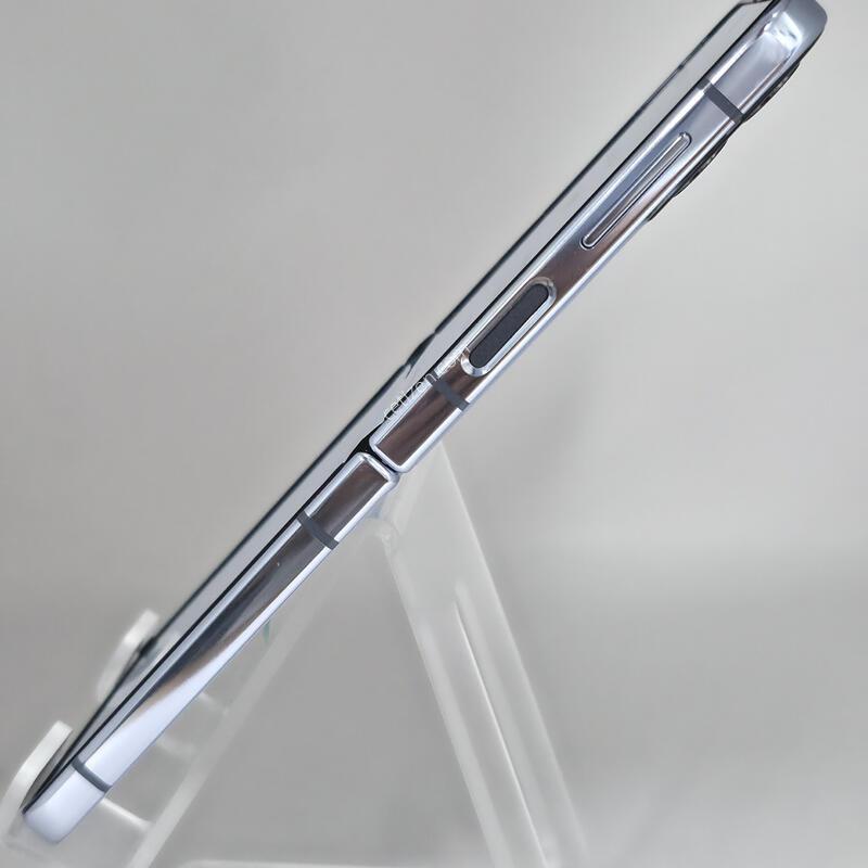 [�Ѿ˹��][ 30110 ]������Z �ø�4 256G