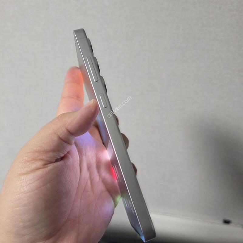 ������ S24FE �׷��� 256�Ⱑ A�� �Ⱦƿ�~