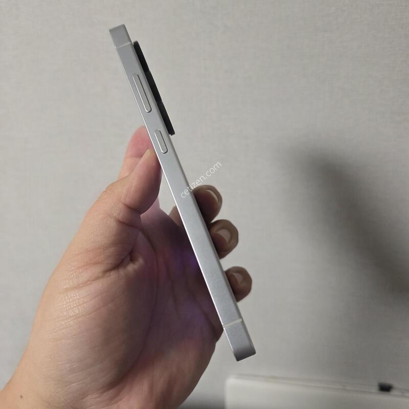 ������ S25��Ʈ�� ƼŸ�� ���� 512�Ⱑ A�� �Ⱦƿ�~