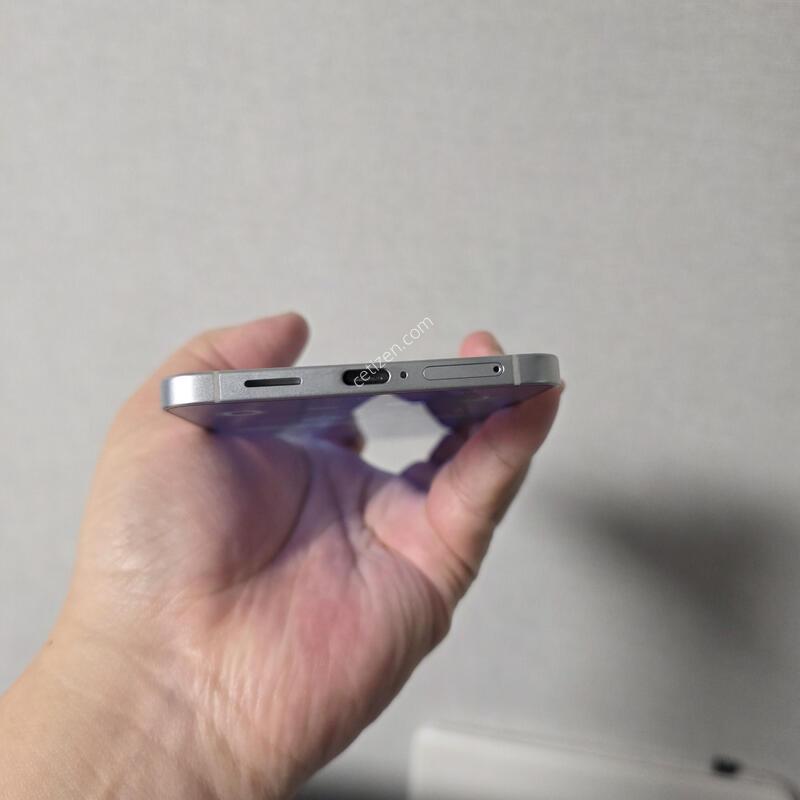 ������ S25���� ���̽�����  256�Ⱑ SS�� �Ⱦƿ�~