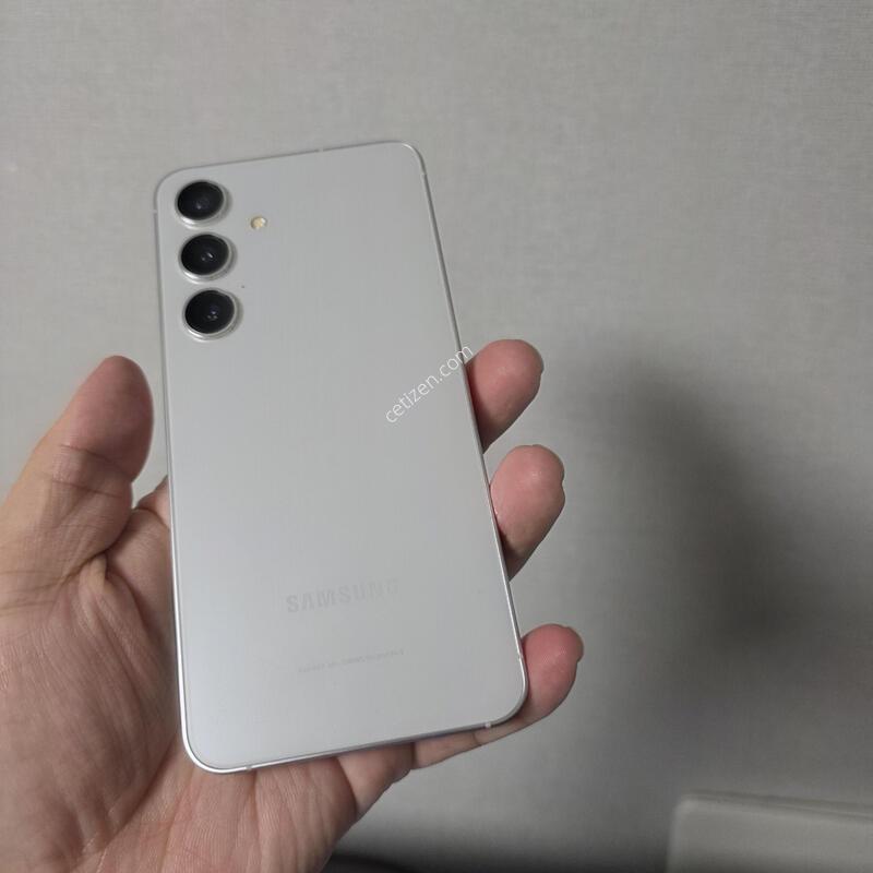 ������ S24 ���� �׷��� 256�Ⱑ SS�� �Ⱦƿ�~