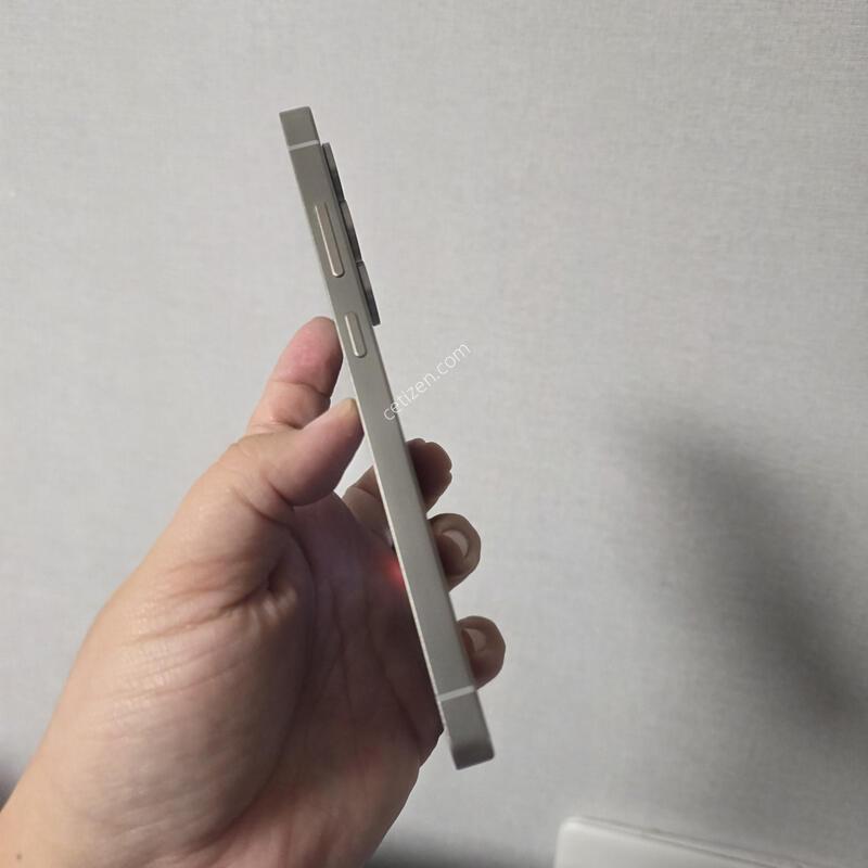 ������ S25��Ʈ�� ƼŸ�� ���� 256�Ⱑ SS�� �Ⱦƿ�~