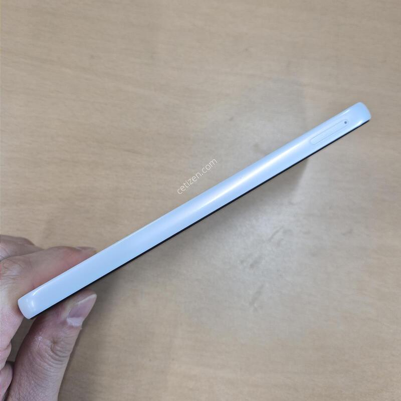 ����������3 ȭ��Ʈ S�� 128GB