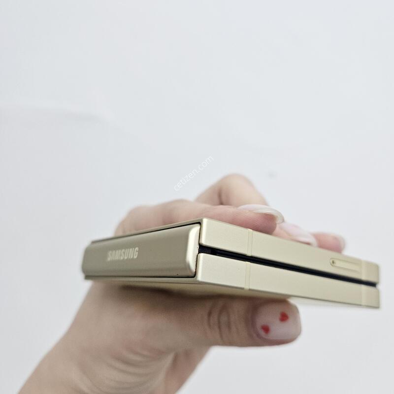 �ø�6 256G �����ؿ� 35572