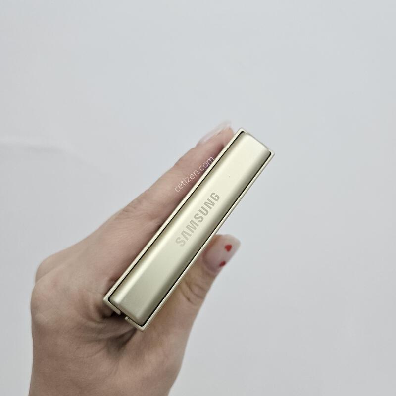 �ø�6 256G �����ؿ� 35572