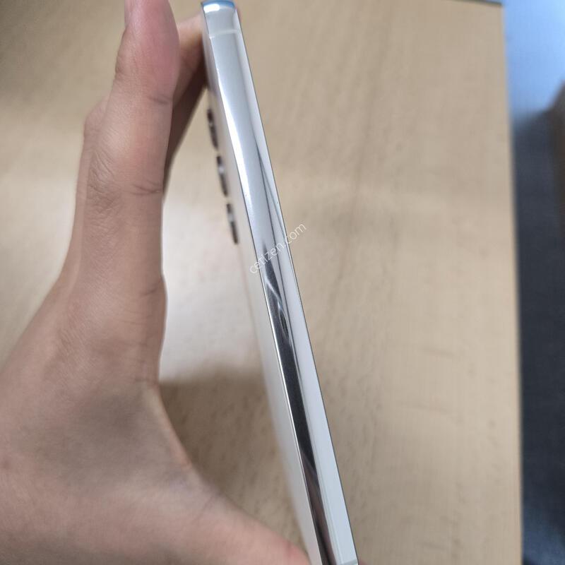 ������ S23 512GB ȭ��Ʈ