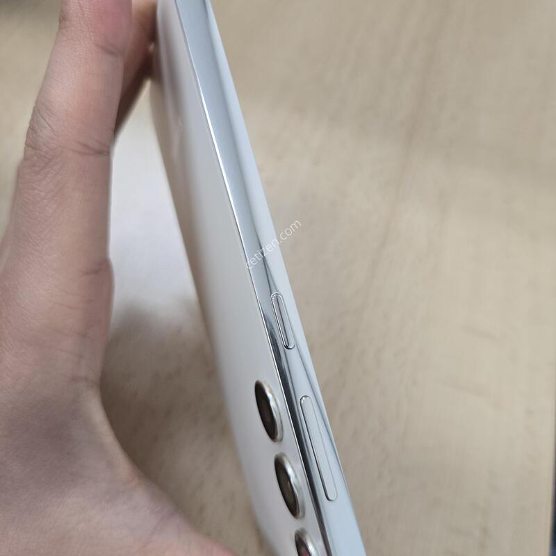 ������ S23 512GB ȭ��Ʈ